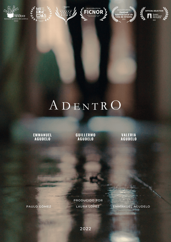 Adentro