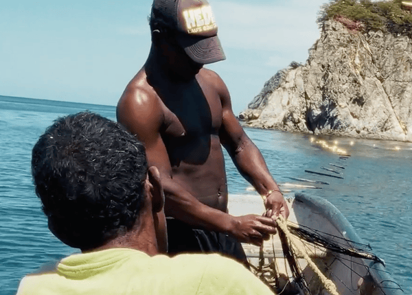 fotograma de la película Cantemos