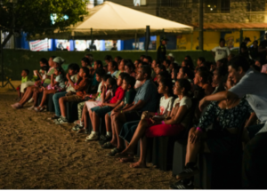 Imagen destacada de la entrada: Retina Latina celebró su décimo aniversario en un barrio de Cartagena